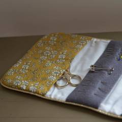 Détail trousse couture liberty